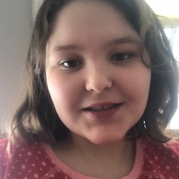 Meet your Posher, Emily - Picture 1 of 1